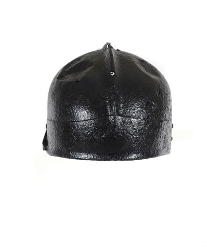 Κράνος (Sallet) από τη συλλογή ενετικών πανοπλιών του 14ου και 15ου αιώνα  που ανακαλύφθηκαν  το 1840 σε εντοιχισμένη θολωτή κρύπτη του τείχους της Χαλκίδας.