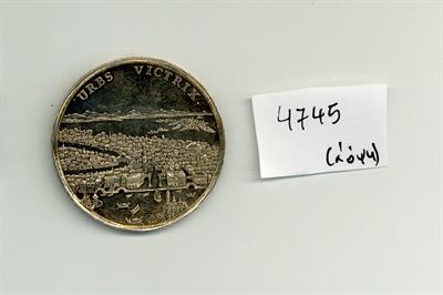 Commemorative Medal of Austria for the Venetian-Turkish war of 1684-1687. Made by Lauffer L. G., Hautsch G. Silver (1686).