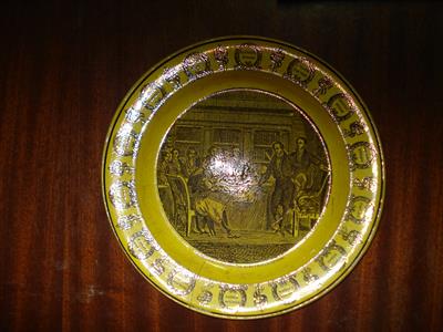 &quot;COMITE GREC PRESIDE PAR M.R DE CHATEAUBRIAND&quot;. &quot;Ελληνικό κομιτάτο με πρόεδρο το Σατωβριάνδο&quot;. Πιάτο με φιλελληνική παράσταση του Charles-Henri Loeillot-Hartwig, κατασκευασμένο από το εργοστάσιο Montereau, Γαλλία, [1826-1833].
