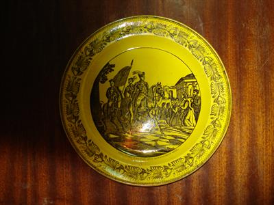 &quot;Lord Byron a la tete d&#039; un detachement grec&quot;. &quot;Ο Λόρδος Βύρων επικεφαλής ελληνικού αποσπάσματος&quot;.  Πιάτο με φιλελληνική παράσταση του Charles-Henri Loeillot-Hartwig, κατασκευασμένο από το εργοστάσιο Montereau, Γαλλία, [1826-1833].
