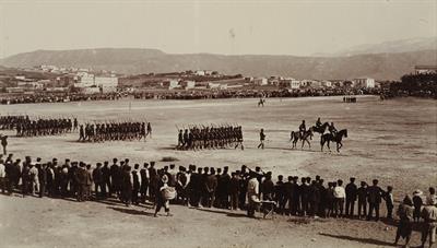 Κρήτη. Παρέλαση των στρατευμάτων. Φωτογραφία, 1907.