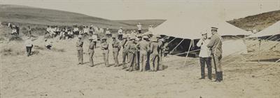 Κρήτη. Αγώνες σκοποβολής αξιωματικών στα Χανιά. Φωτογραφία, 1907-1909.