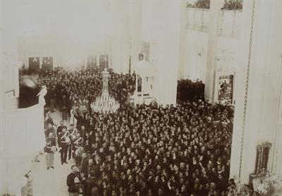 Κρήτη. Η ορκωμοσία των νεοσυλλέκτων του 2ου τάγματος Πολιτοφυλακής στον Αγ. Μηνά, καθεδρικό ναό του Ηρακλείου. Φωτογραφία, Οκτώβριος 1907