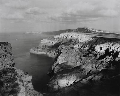Santorini Island, the road to Ai-Lias (Saint Elias). Photographic copy from a glass plate of Fred Boissonnas, c. 1903-1923. The glass plate is at the Museum of Photography in Thessaloniki.
