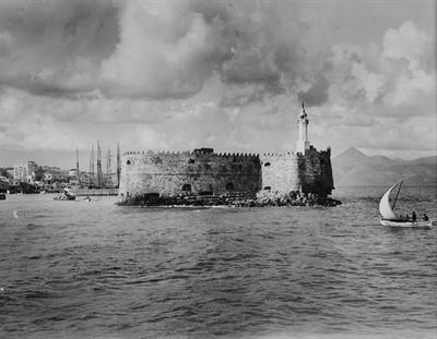 Crete, Heraklion, the entrance to the harbor. Photographic copy from a glass plate of Fred Boissonnas, c. 1903-1923. The glass plate is at the Museum of Photography in Thessaloniki.