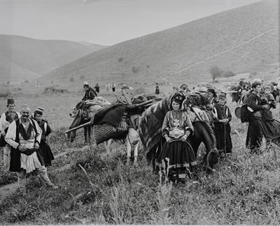 Epirus. Nomads at the outskirts of Paramythia. Photographic copy from a glass plate of Fred Boissonnas, c. 1903-1923. The glass plate is at the Museum of Photography in Thessaloniki.