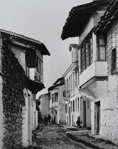 Ιωάννινα, Ήπειρος. Φωτογραφικό αντίγραφο από γυάλινη πλάκα του Fred Boissonnas, περ. 1903-1923. Η γυάλινη πλάκα βρίσκεται στο Μουσείο Φωτογραφίας Θεσσαλονίκης.