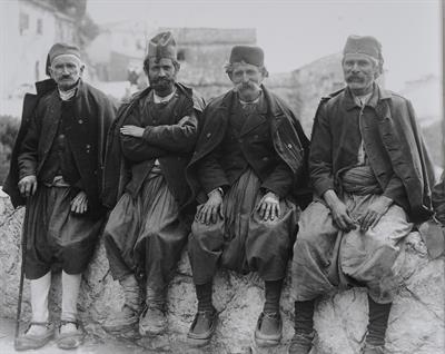 Countrymen. Photographic copy from a glass plate of Fred Boissonnas, c. 1903-1923. The glass plate is at the Museum of Photography in Thessaloniki.