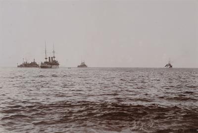 Ναυτική επίδειξη των πλοίων των Μεγάλων Δυνάμεων στα Χανιά Κρήτης. Μέτρα εξαναγκασμού. Φωτογραφία, περ.1909.