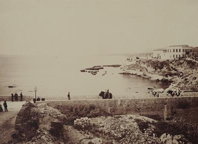 Κρήτη. Είσοδος του προξένου της Ιταλίας Negri στην γέφυρα της Χαλέπας στα Χανιά. Επιστολικό Δελτάριο, 1907-1909.