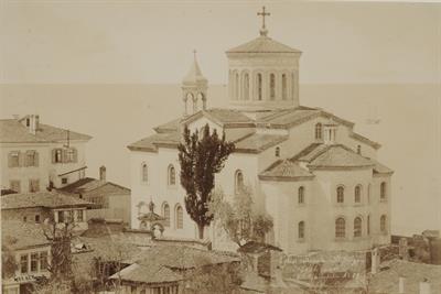 Ο μητροπολιτικός ναός του Αγίου Γρηγορίου Νύσσης της Τραπεζούντας Πόντου, δεκαετία 1890.