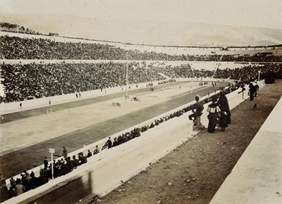 Ολυμπιακοί Αγώνες 1896. Το Παναθηναικό Στάδιο από το βορειοδυτικό μέρος του πετάλου. Φωτογραφία.