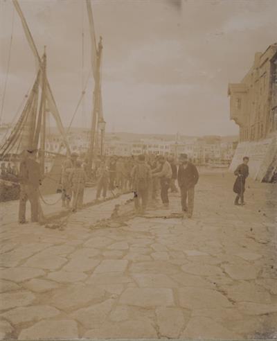 Crete. Maltese fishermen at the port of Chania. Photograph, 1909.