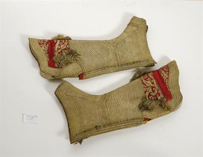 &quot;Touzloukia&quot; (leggings) of G. Striftombolas.
