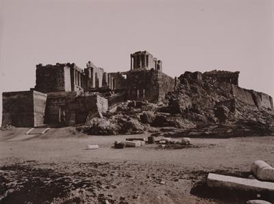 Άποψη της Ακρόπολης των Αθηνών από τα δυτικά. Φωτογραφία των Αδελφών Ρωμαΐδη.