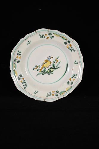 Decorative plate. Italy (?), late 18th - early 19th century.