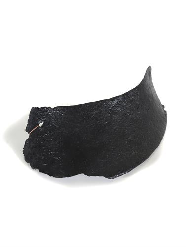 Τμήμα Κράνους (Sallet) από τη συλλογή ενετικών πανοπλιών του 14ου και 15ου αιώνα που ανακαλύφθηκαν  το 1840 σε εντοιχισμένη θολωτή κρύπτη του τείχους της Χαλκίδας.