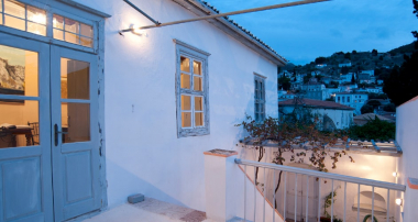 Tetsis Home &amp; Studio on Hydra Island